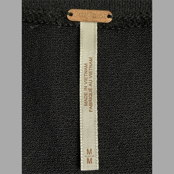 Gorgeous blouse - Picture 2 of 4